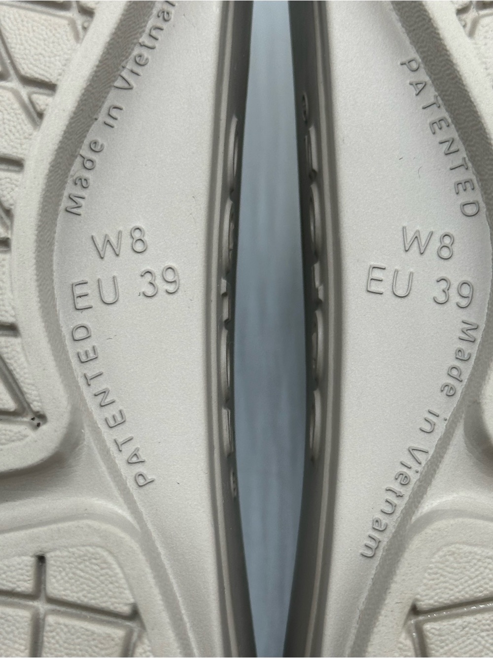 OOFOS OOmega OOahh Wedge Sandals. Size 8 - Picture 2 of 10